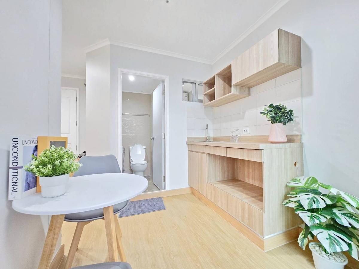 For SaleCondoRathburana, Suksawat : Beautiful room with romantic corner. Invite friends to sip wine in our room. 🌳🌳𝐋𝐮𝐦𝐩𝐢𝐧𝐢 𝐕𝐢𝐥𝐥𝐞 𝐑𝐚𝐭𝐛𝐮𝐫𝐚𝐧𝐚 - 𝐑𝐢𝐯𝐞𝐫𝐯𝐢𝐞𝐰🌳🌳