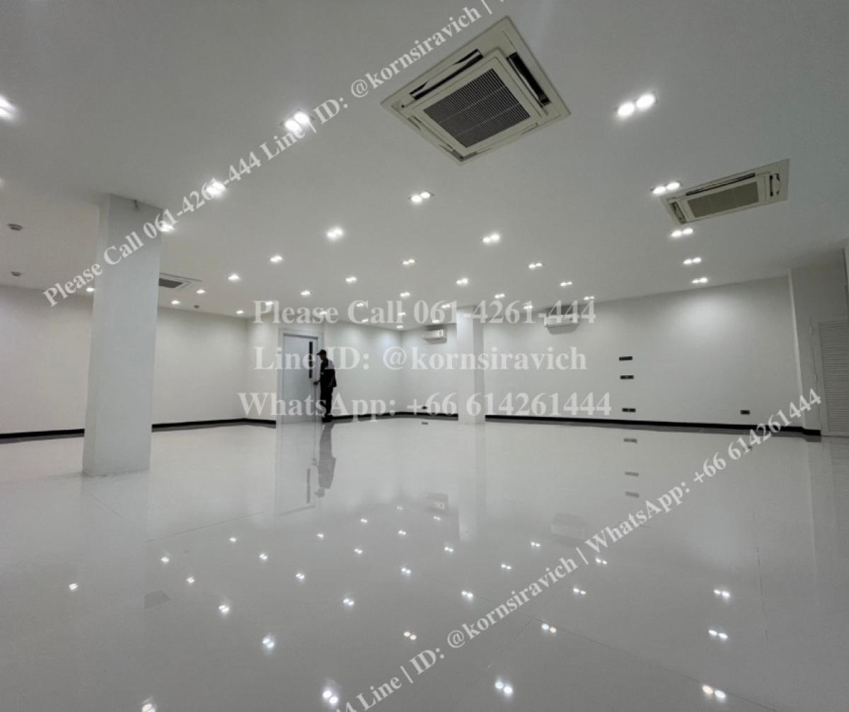 ให้เช่าร้านค้า/ตลาดนัดรัชดา ห้วยขวาง : ปล่อยเช่า พื้นที่ชั้น G ขนาด 130 ตารางเมตร รัชดาภิเษก, ใกล้ รถไฟฟ้า MRT สถานี รัชดาภิเษก 150 เมตร