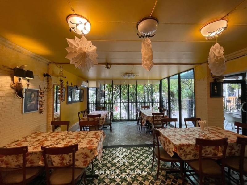 ขายร้านค้า/ตลาดนัดลาดพร้าว เซ็นทรัลลาดพร้าว : 📢ขายกิจการ ร้านอาหารชื่อดังกว่า34ปี พร้อมอาคาร4ชั้น มี5ห้องนอน ใกล้ 5แยกลาดพร้าว พร้อมทำธุรกิจต่อได้เลย ทำAirbnbได้