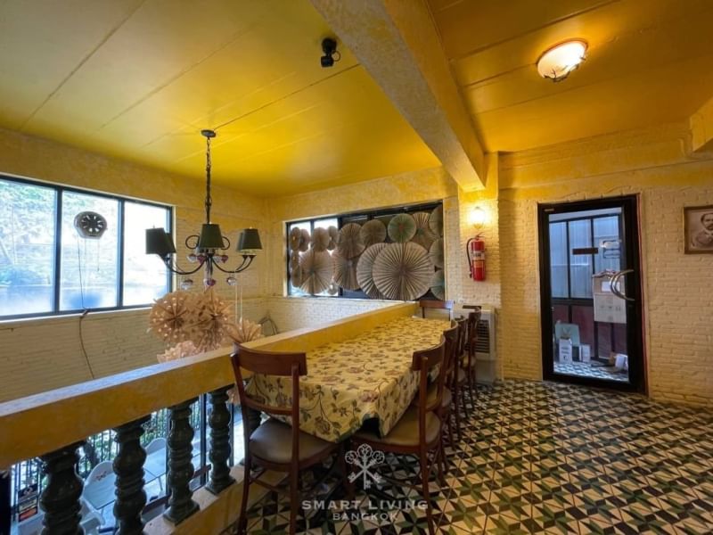 ขายร้านค้า/ตลาดนัดลาดพร้าว เซ็นทรัลลาดพร้าว : 📢ขายกิจการ ร้านอาหารชื่อดังกว่า34ปี พร้อมอาคาร4ชั้น มี5ห้องนอน ใกล้ 5แยกลาดพร้าว พร้อมทำธุรกิจต่อได้เลย ทำAirbnbได้