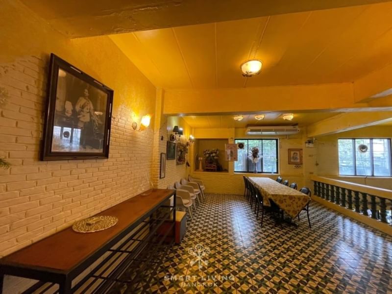 ขายร้านค้า/ตลาดนัดลาดพร้าว เซ็นทรัลลาดพร้าว : 📢ขายกิจการ ร้านอาหารชื่อดังกว่า34ปี พร้อมอาคาร4ชั้น มี5ห้องนอน ใกล้ 5แยกลาดพร้าว พร้อมทำธุรกิจต่อได้เลย ทำAirbnbได้