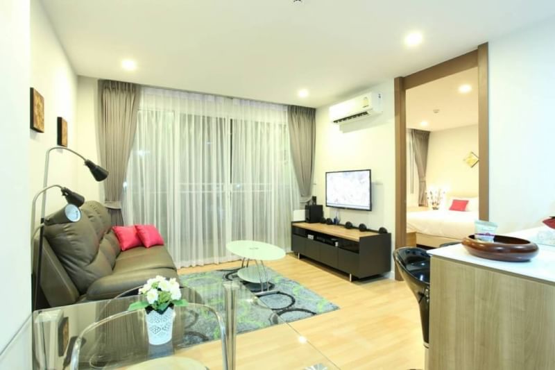 ขายคอนโดศรีราชา แหลมฉบัง บ้านบึง : ขายห้องชุดตกแต่งครบ กรีนเลค คอนโดศรีราชา ติดถนนหนองยายบู่