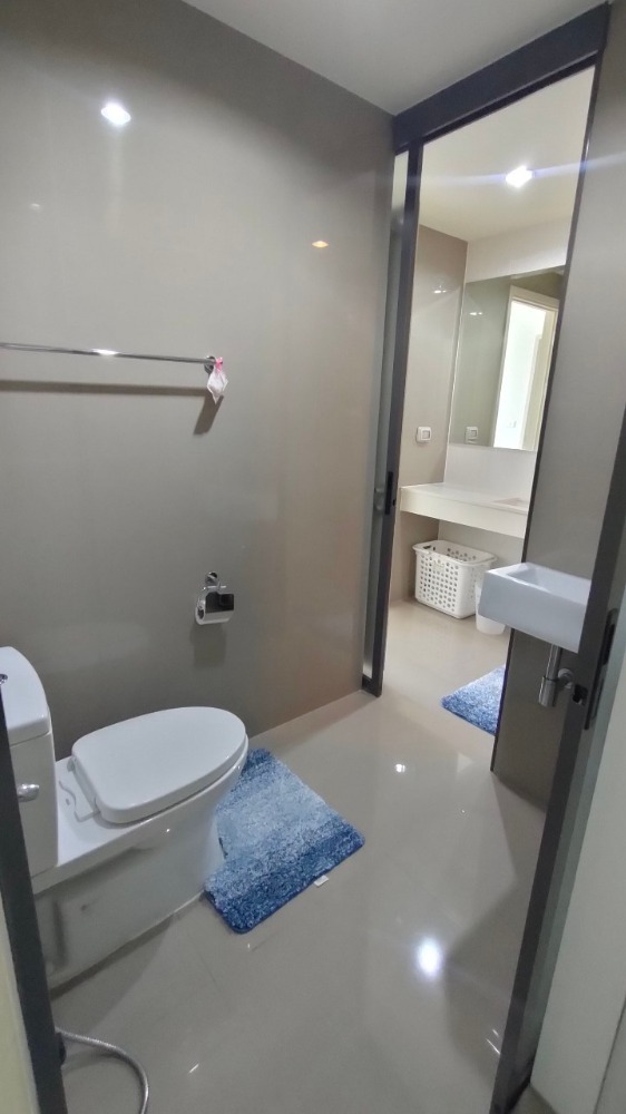 For SaleCondoSukhumvit, Asoke, Thonglor : Property code Bh0369 Rhythm Sukhumvit 42, room size 45 sq m., 1 bedroom, 1 bathroom, 18th floor