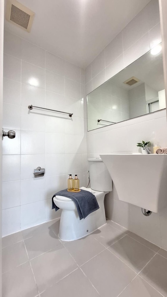 For SaleCondoChaengwatana, Muangthong : Condo for sale: Aspire Ngamwongwan, new room with all new furniture.