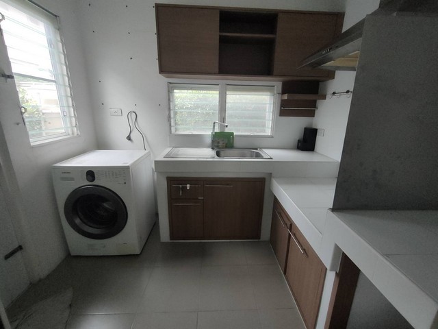 ให้เช่าบ้านนวมินทร์ รามอินทรา : ให้เช่าบ้านเดี่ยว 2 ชั้น ม.มัณฑนา เลค วัชรพล พร้อมเฟอร์นิเจอร์