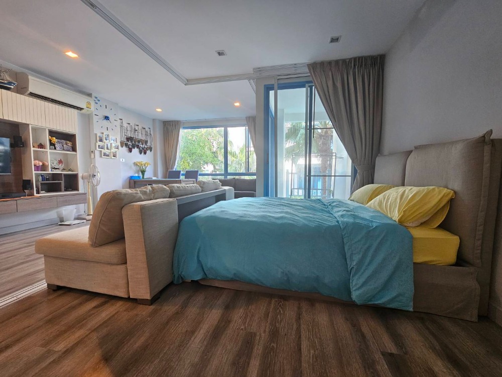 ให้เช่าคอนโดหัวหิน ประจวบคีรีขันธ์ : FOR RENT>> The Crest Santora Huahin>> คอนโดหรูติดริมทะเล ขนาดห้อง 45.3 ตร.ม. ชั้น 3 อาคาร E ทิศตะวันออก วิวทะเล #LV-MO426