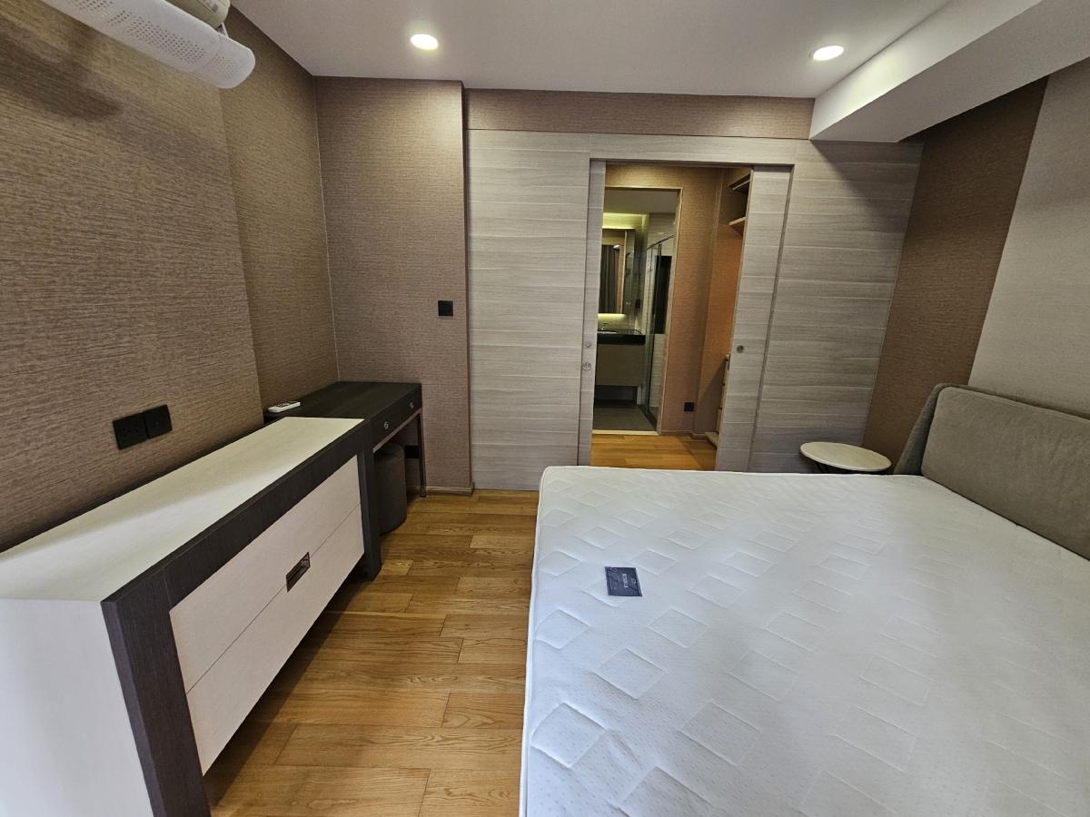 ให้เช่าคอนโดวิทยุ ชิดลม หลังสวน : ห้องใหม่ ห้องสวย ปล่อยถูก เช่า 1 ห้องนอน 1 ห้องน้ำ คลาส หลังสวน