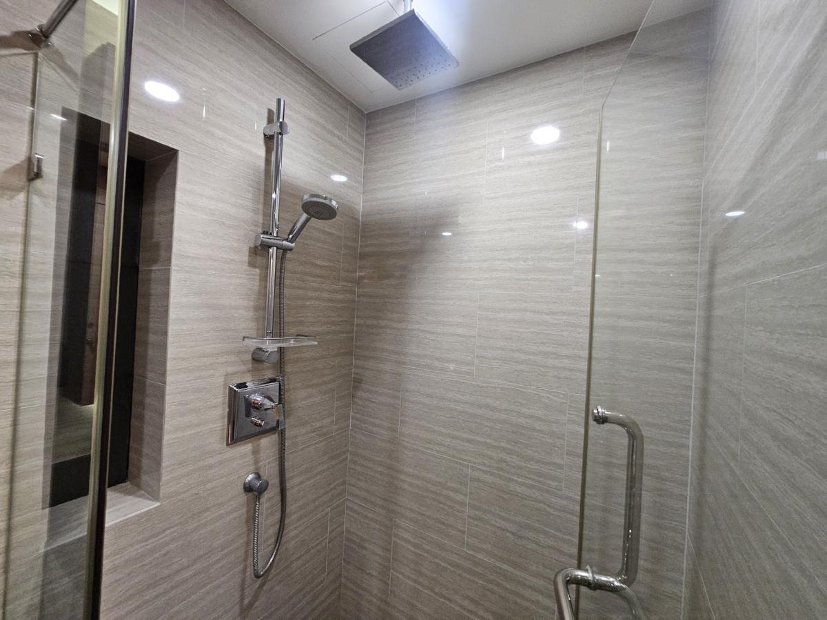 ให้เช่าคอนโดวิทยุ ชิดลม หลังสวน : ห้องใหม่ ห้องสวย ปล่อยถูก เช่า 1 ห้องนอน 1 ห้องน้ำ คลาส หลังสวน