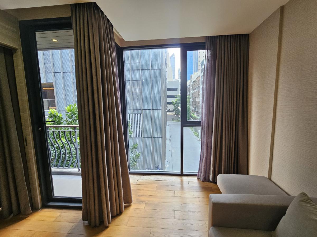 ให้เช่าคอนโดวิทยุ ชิดลม หลังสวน : ห้องใหม่ ห้องสวย ปล่อยถูก เช่า 1 ห้องนอน 1 ห้องน้ำ คลาส หลังสวน