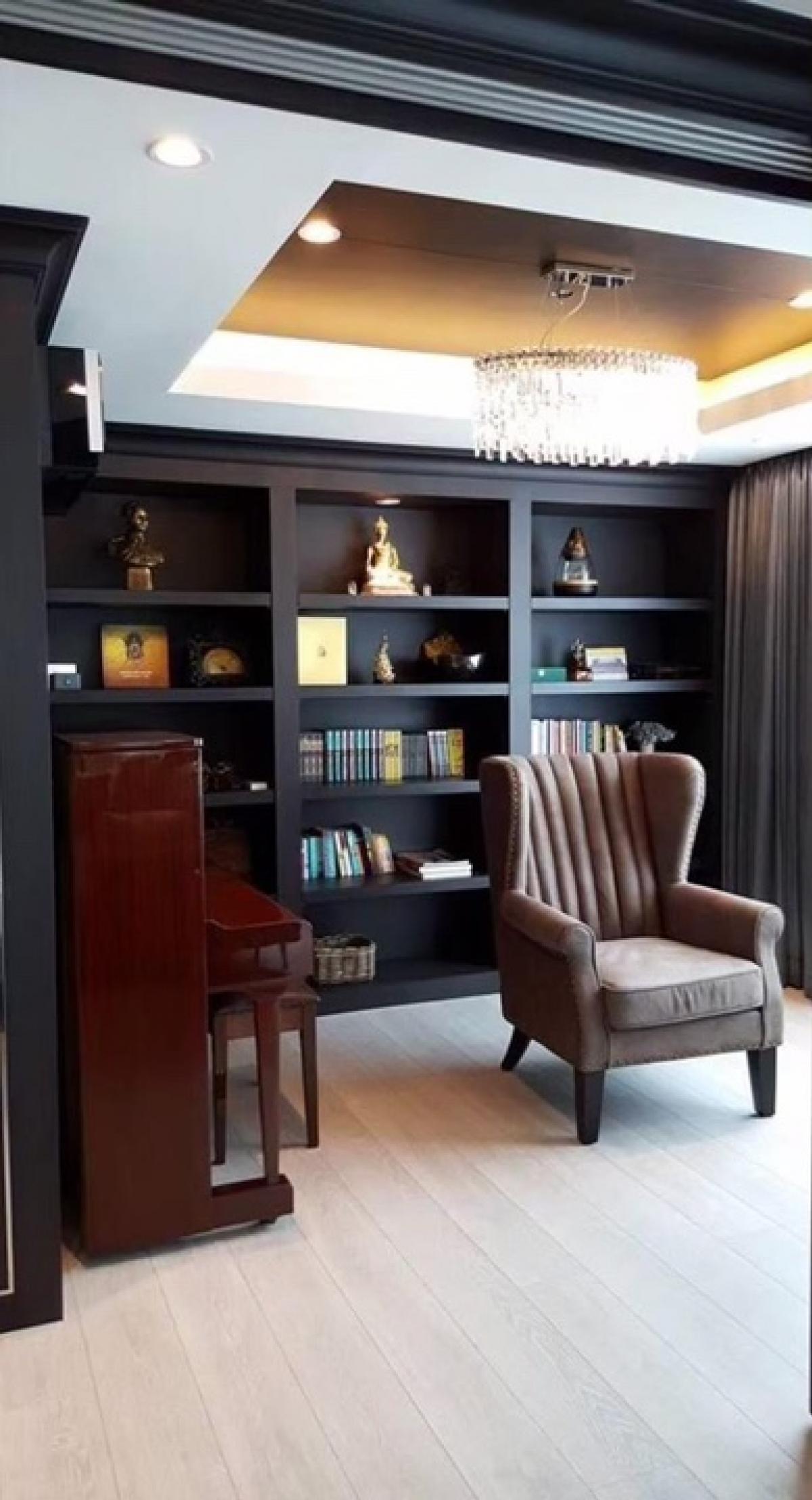 For SaleCondoSukhumvit, Asoke, Thonglor : 📢👇 Room for sale with tenant contract ends May 29, 2026. (rent 78,000 baht) Ideal for living or investment , fully furnished, unblocked view.