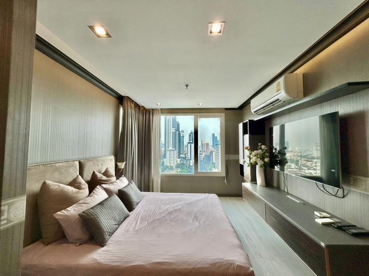For SaleCondoSukhumvit, Asoke, Thonglor : 📢👇 Room for sale with tenant contract ends May 29, 2026. (rent 78,000 baht) Ideal for living or investment , fully furnished, unblocked view.