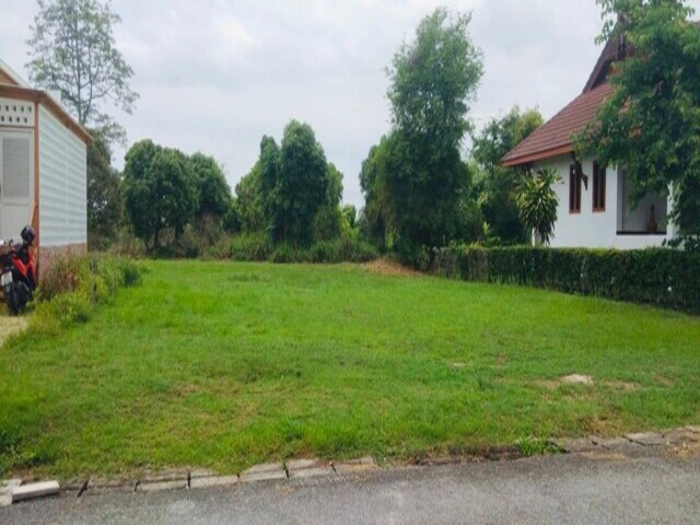 For SaleLandChiang Mai : Beautiful vacant land for sale, ready to build a house, 98 sq.w., The Nature Home Chiang Mai project, near Hang Dong Hospital and Chiang Mai Airport, Tambon Hang Kaeo, Hang Dong District, Chiang Mai Province