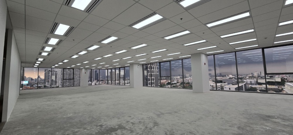 ให้เช่าสำนักงานอ่อนนุช อุดมสุข : ออฟฟิศสำนักงานใหม่ เดินถึง BTS ** NO CO-AGENT ** 