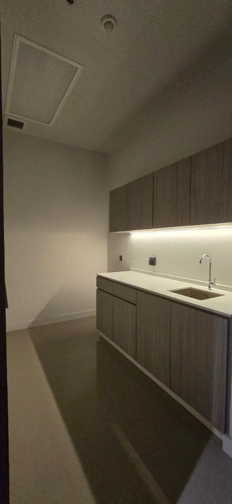 ให้เช่าสำนักงานอ่อนนุช อุดมสุข : ออฟฟิศสำนักงานใหม่ เดินถึง BTS ** NO CO-AGENT ** 