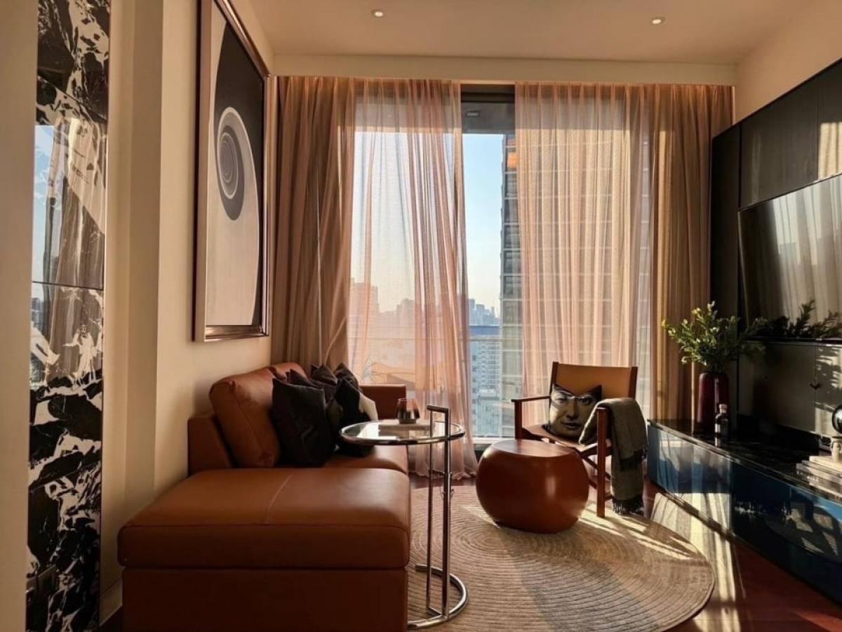 ขายคอนโดสุขุมวิท อโศก ทองหล่อ : 📢👇 Sell with tenant til July 25 at one of a modern luxury condo in Thonglor, designed by: Thailand's Best interior designer Khun Ticha “Best Luxury Home Staging“Fully furnished ,  nice layout, concierge, limousine service to BTS , near - Strabu
