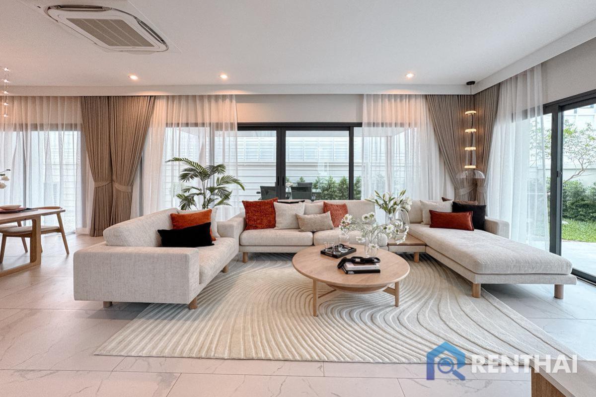 For SaleHousePattaya, Bangsaen, Chonburi : Move-In Ready! Modern Minimalist Home in the Heart of Pattaya