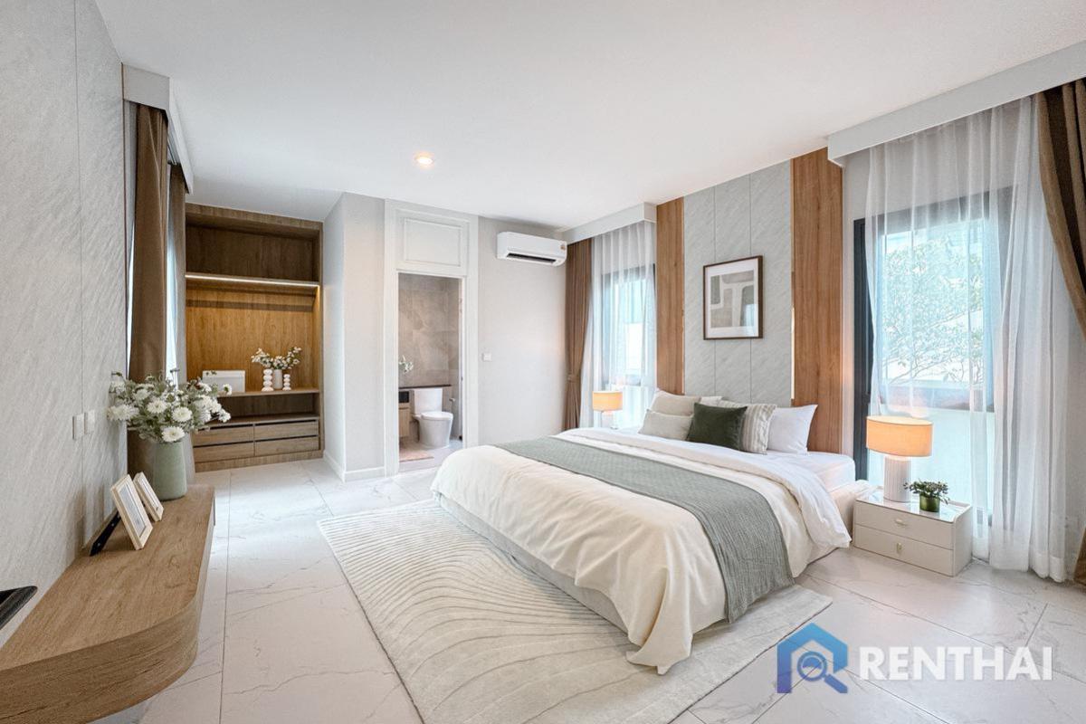 For SaleHousePattaya, Bangsaen, Chonburi : Move-In Ready! Modern Minimalist Home in the Heart of Pattaya