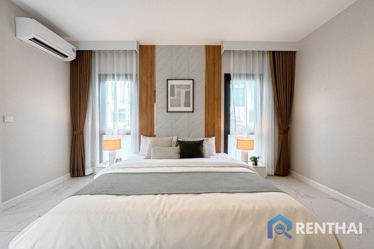 For SaleHousePattaya, Bangsaen, Chonburi : Move-In Ready! Modern Minimalist Home in the Heart of Pattaya