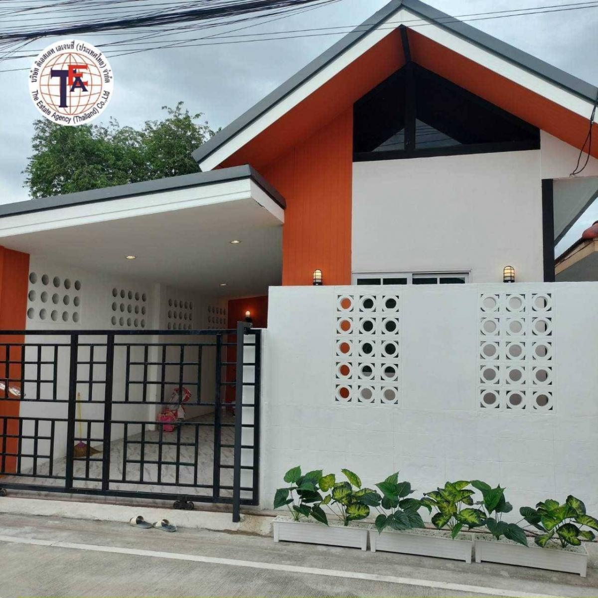 ขายทาวน์โฮมปทุมธานี รังสิต ธรรมศาสตร์ : ขายทาวน์เฮ้าส์ชั้นเดียวหมู่บ้านธัญญพร 1 คลอง 8 ธัญบุรี รังสิตนคร-นายก ลำผักกูด ปทุมธานี รร.สารสาสน์ รร.ธัญรัตน์ รพ.ธัญญบุรี รพ.มหาวชิราลงกรณ์ ม. ราชมงคล ม.ศรีนครินทร์ สวนสัตว์ดุสิต สวนสนุกดรีมเวิลด์ วงแหวนรอบนอกบางนา-บางปะอิน