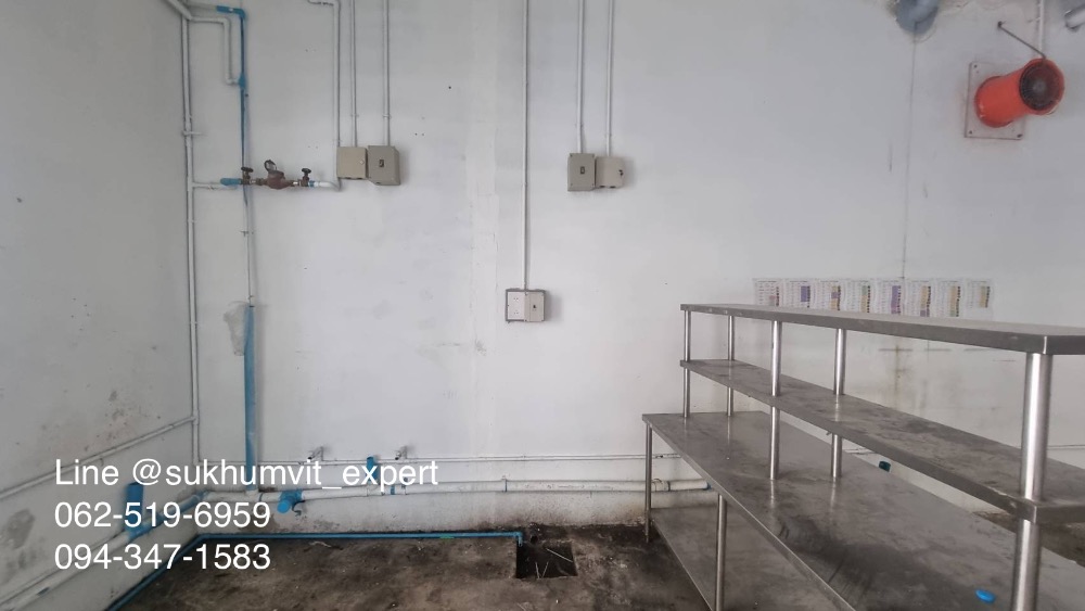 For RentRetail SpaceSukhumvit, Asoke, Thonglor : For rent commercial space in community mall, Asoke area. Near SWU