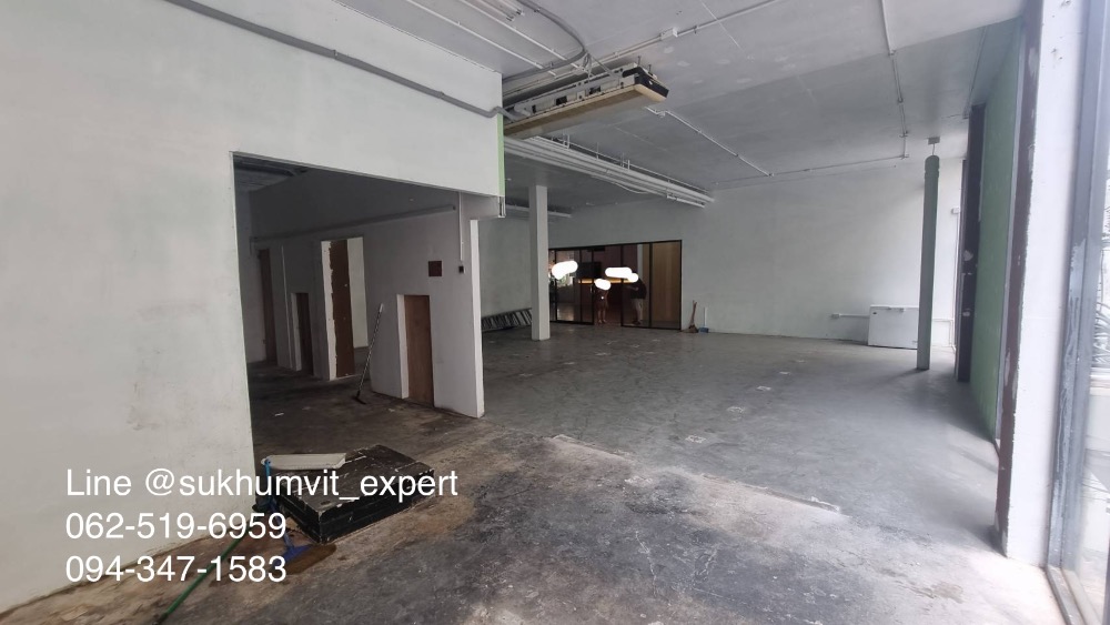 For RentRetail SpaceSukhumvit, Asoke, Thonglor : For rent commercial space in community mall, Asoke area. Near SWU