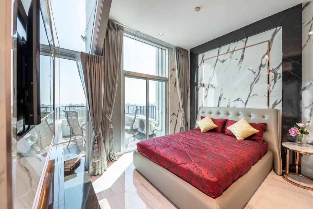 ขายคอนโดพระราม 9 เพชรบุรีตัดใหม่ RCA : 🎉 ขาย BELLE GRAND RAMA 9 คอนโดใกล้ MRT พระราม 9 Penthouse ใกล้ MRT พระราม 9 เพียง 550 เมตร 😍
