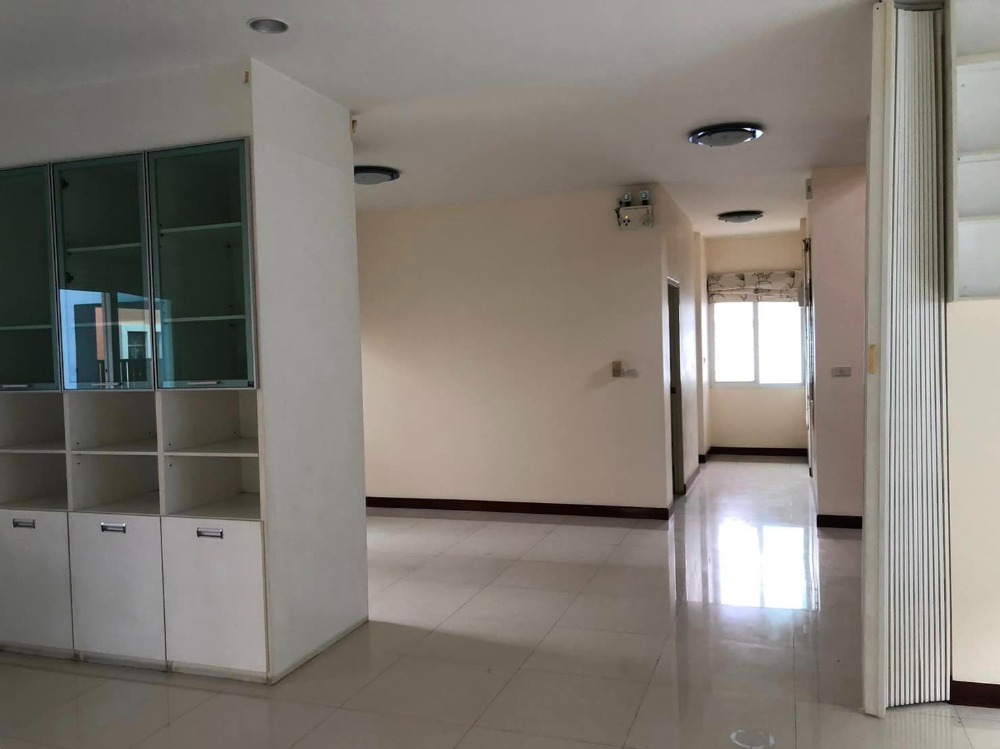 ขายบ้านพัฒนาการ ศรีนครินทร์ : S-HPNK101 ขาย บ้านเดี่ยว ซอยพัฒนาการ 52 แยก 47 2ชั้น วิวเมือง พื้นที่ 102ตรว. พื้นที่ใช้สอย 300ตรม. 4นอน 3น้ำ 18.00ล้าน 064-959-8900