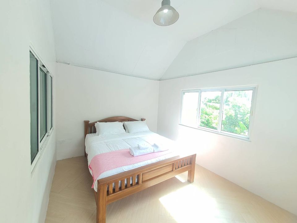 ขายบ้านเกษตร นวมินทร์ ลาดปลาเค้า : S-HPDM102 ขาย บ้านเดี่ยว ติดถนนซอยประเสริฐมนูญกิจ 30 2ชั้น ทิศใต้ พื้นที่ 98ตรว. พื้นที่ใช้สอย 300ตรม. 7นอน 3น้ำ 12.772ล้าน 064-959-8900