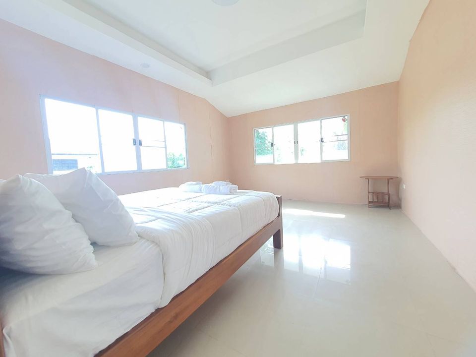 ขายบ้านเกษตร นวมินทร์ ลาดปลาเค้า : S-HPDM102 ขาย บ้านเดี่ยว ติดถนนซอยประเสริฐมนูญกิจ 30 2ชั้น ทิศใต้ พื้นที่ 98ตรว. พื้นที่ใช้สอย 300ตรม. 7นอน 3น้ำ 12.772ล้าน 064-959-8900