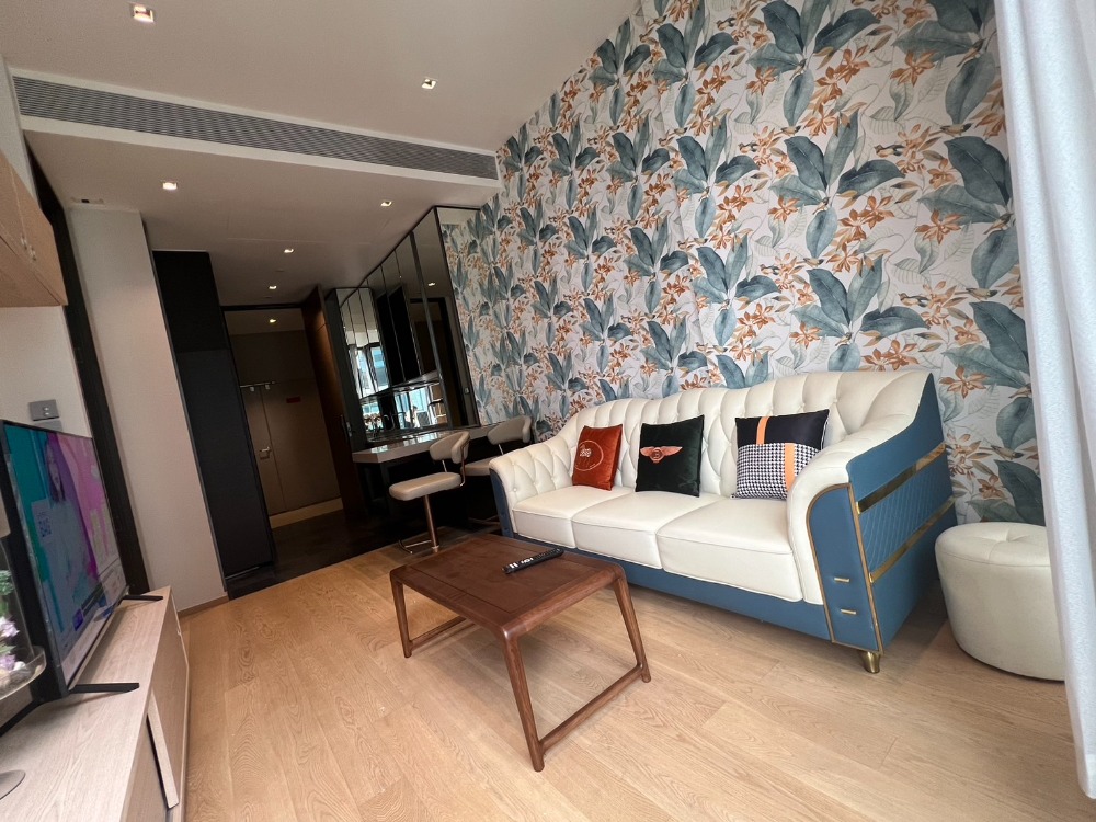 For RentCondoWitthayu, Chidlom, Langsuan, Ploenchit : for rent 1 bedroom 1 bathroom high floor