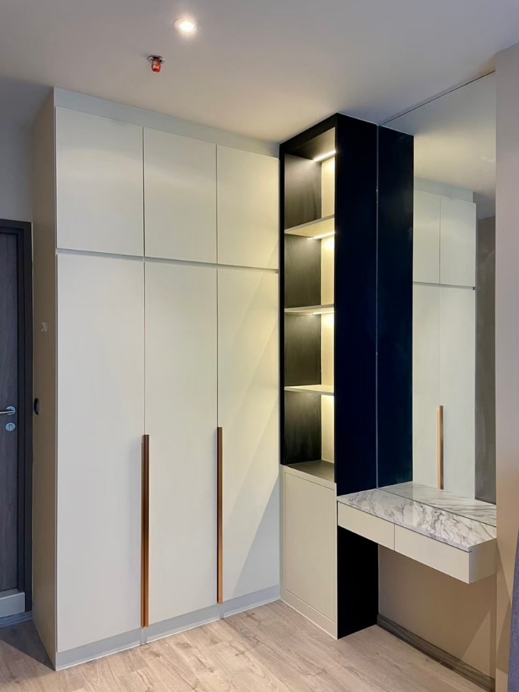 For RentCondoSukhumvit, Asoke, Thonglor : Nice Room Near BTS 🚉🏙️ (For Rent) Rhythm Ekkamai Estate