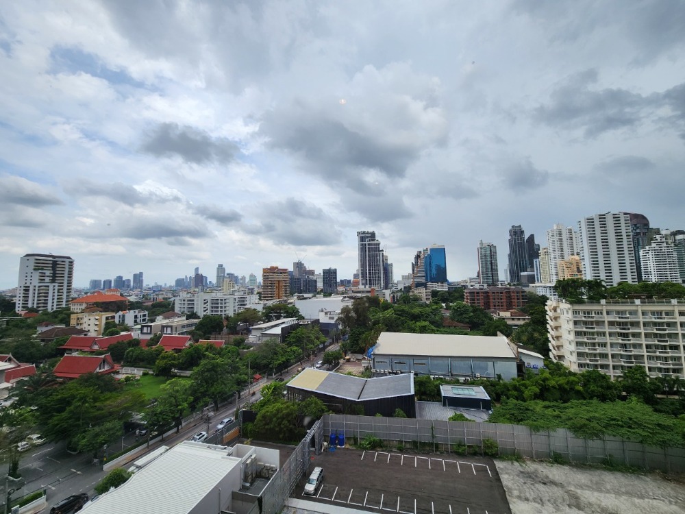 For RentCondoSukhumvit, Asoke, Thonglor : Nice Room Near BTS 🚉🏙️ (For Rent) Rhythm Ekkamai Estate