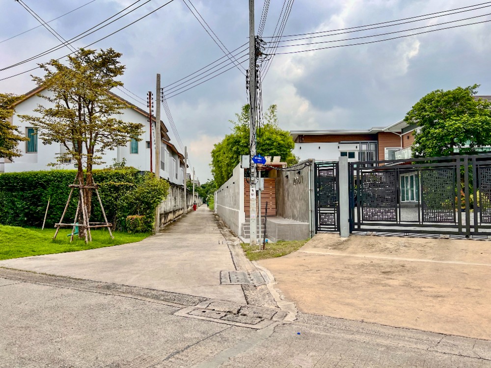 ขายที่ดินเลียบทางด่วนรามอินทรา : ขายที่ดิน ซอยโยธินพัฒนา7 แยก 2-2 ทำเลเลียบทางด่วน อาจณรงค์-รามอินทรา พื้นที่ 1-0-49 ไร่