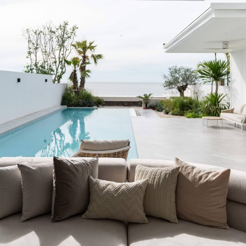 For SaleHouseCha-am Phetchaburi : Single house for sale, Kaehat Fah, Cha-am, 350 sq m, 79 sq w, 3 bedrooms, 5 bathrooms, next to the sea, Thaweesuk Beach.