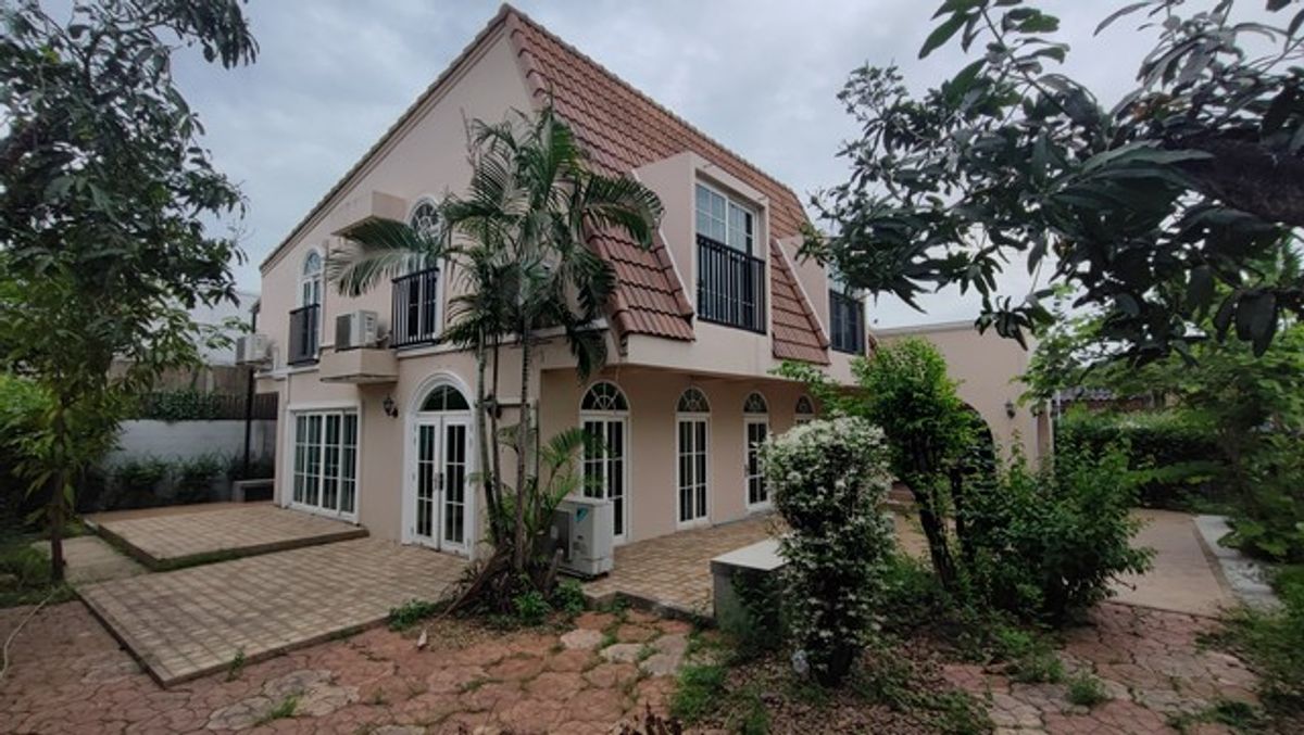 For RentHouseMin Buri, Romklao : 2-story detached house for rent, Pruksachart Village, Ramkhamhaeng 118, beautifully decorated, shady, ready to move in.