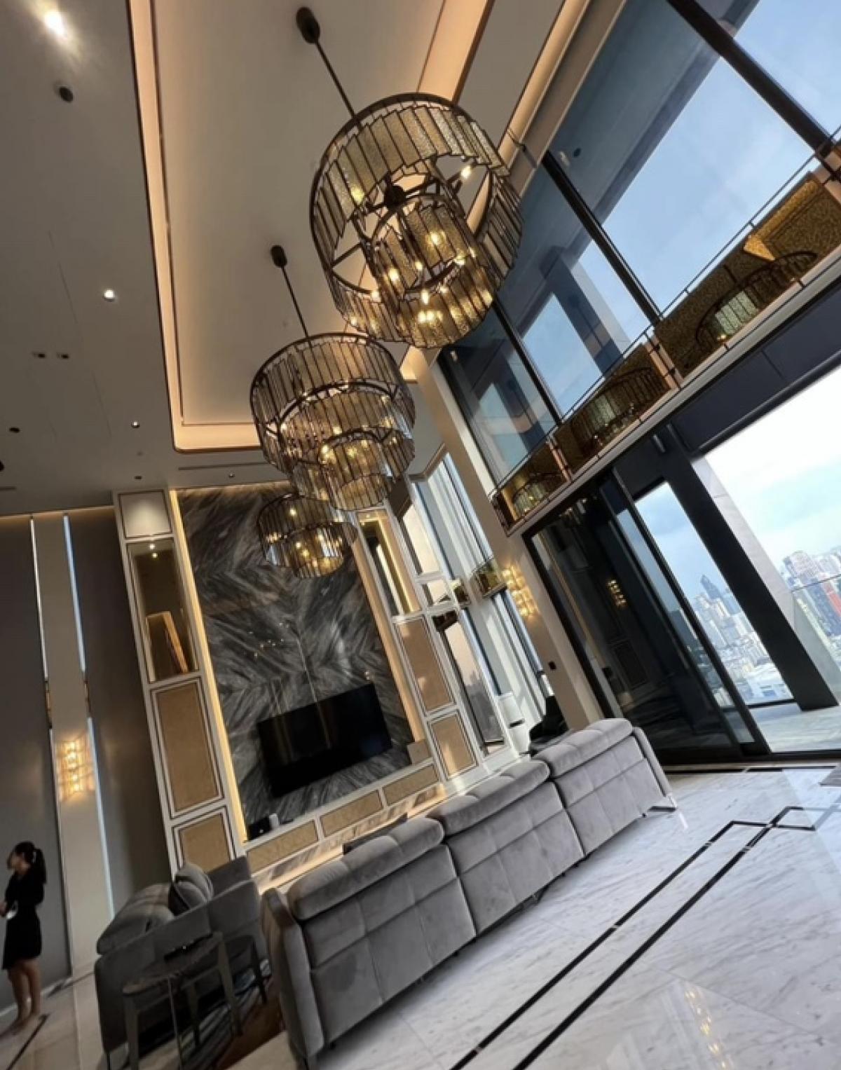 For RentCondoRama9, Petchburi, RCA : Selling / Rental : Luxury Penhouse In The Esse at Singha Complex, 3 Bed 4 Bath , 244 sqm , High Floor 🔥🔥Selling Price: 132,000,000 THB 🔥🔥出售：Esse Asoke 豪华顶层公寓，3 床 4 卫，244 平方米，高层🔥🔥售价：132,000,000THB 🔥🔥🔥🔥Rental : 500,000 THB / Month 🔥🔥#sellinghouses#