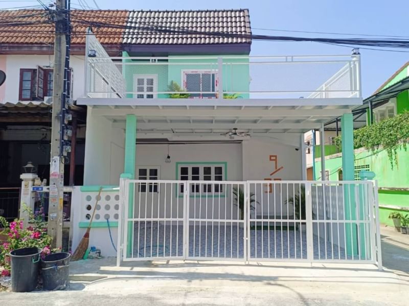 ขายทาวน์โฮมนนทบุรี บางใหญ่ บางบัวทอง : ทาวน์เฮ้าส์ 2ชั้น ม.บัวทอง2 24 ตรว.3นอน3น้ำ ใกล้mrtคลองบางไผ่ 2.59ลบ.