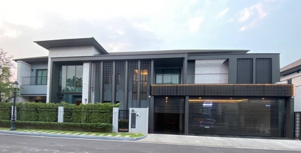 For SaleHouse : ขายบ้านหรู แกรนด์ บางกอก บูเลอวาร์ด รามอินทรา – เสรีไทย พร้อมอยู่ มีเพียง 48 หลังในโครงการ