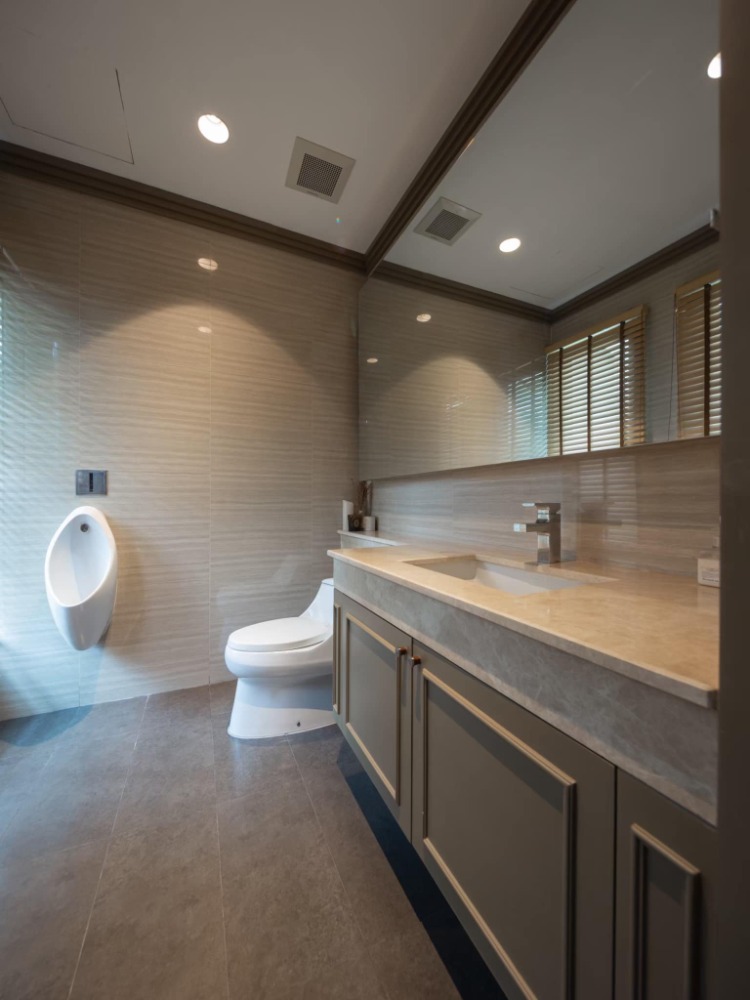 ขายทาวน์โฮมอ่อนนุช อุดมสุข : S-HTRS101 ขาย ทาวน์โฮม เรสซิเดนท์ สุขุมวิท 65 4ชั้น ทิศตะวันออกเฉียงใต้ พื้นที่ 28.1ตรว. พื้นที่ใช้สอย 300ตรม. 2นอน 2น้ำ 26ล้าน 064-959-8900