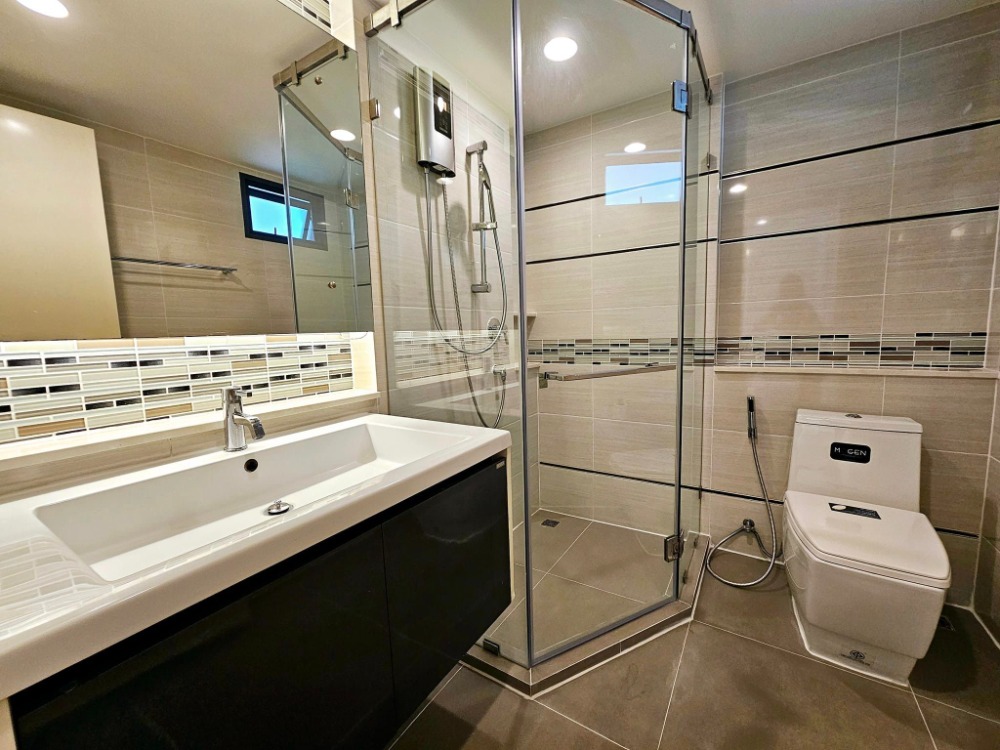 ขายบ้านพัฒนาการ ศรีนครินทร์ : S-SSRP101 ขาย ทาวน์โฮม เศรษฐสิริ พัฒนาการ 2ชั้น ทิศตะวันออกเฉียงเหนือ พื้นที่ 88ตรว. พื้นที่ใช้สอย 250 ตรม. 5นอน 6น้ำ 23ล้าน 064-959-8900