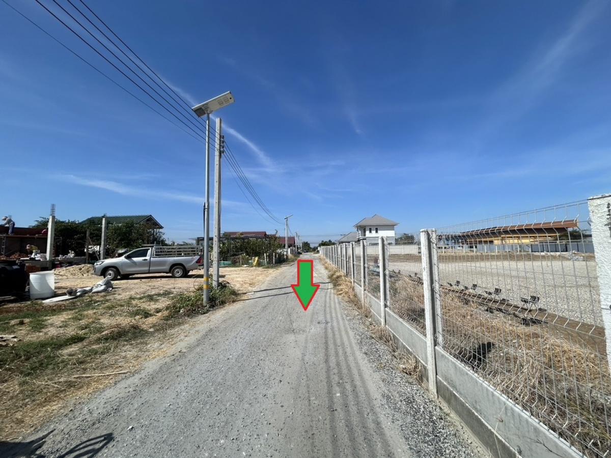 For SaleLandSamut Prakan,Samrong : ⭕️ Land for sale in the amount of 100 sq.w. coordinates: Khlong Dan (near the Wing Ka Market), Samut Prakan Province ⭕️