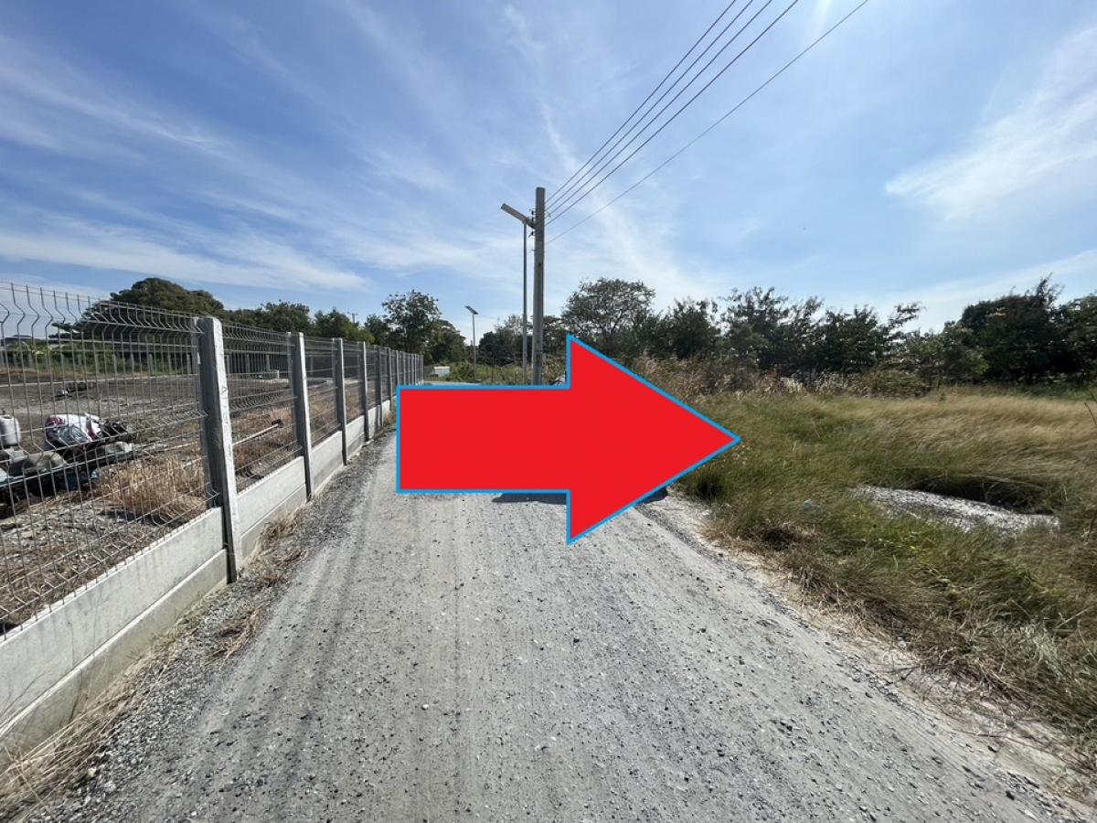 For SaleLandSamut Prakan,Samrong : ⭕️ Land for sale in the amount of 100 sq.w. coordinates: Khlong Dan (near the Wing Ka Market), Samut Prakan Province ⭕️