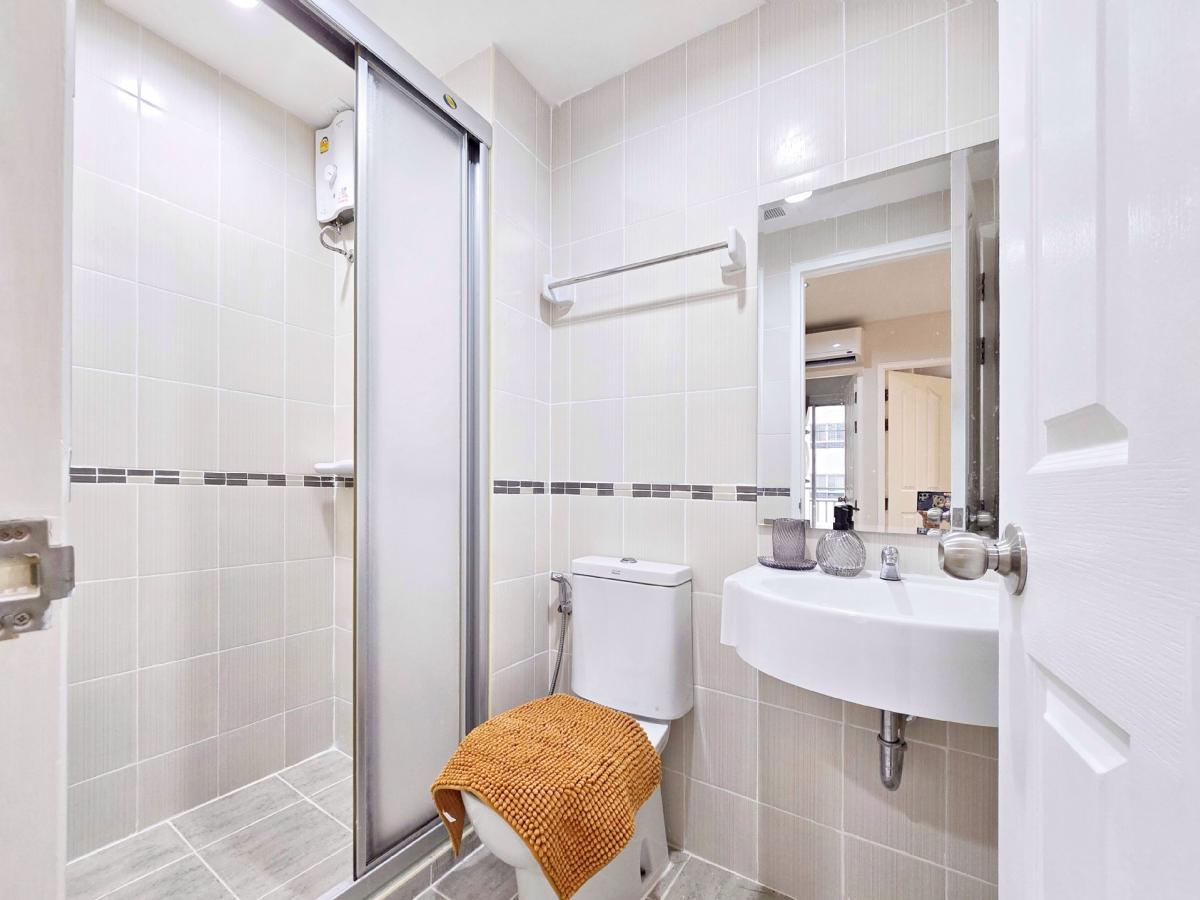 For SaleCondoNawamin, Ramindra : Here it is‼️A generous room with a studio included in the room to meet all needs. 𝐋𝐢𝐟𝐞 𝐬𝐭𝐲𝐥𝐞 🌳🌳𝐋𝐮𝐦𝐩𝐢𝐧𝐢 𝐂𝐨𝐧𝐝𝐨 𝐑𝐚𝐦𝐢𝐧𝐭𝐫𝐚 - 𝐋𝐚𝐤𝐬𝐢🌳🌳