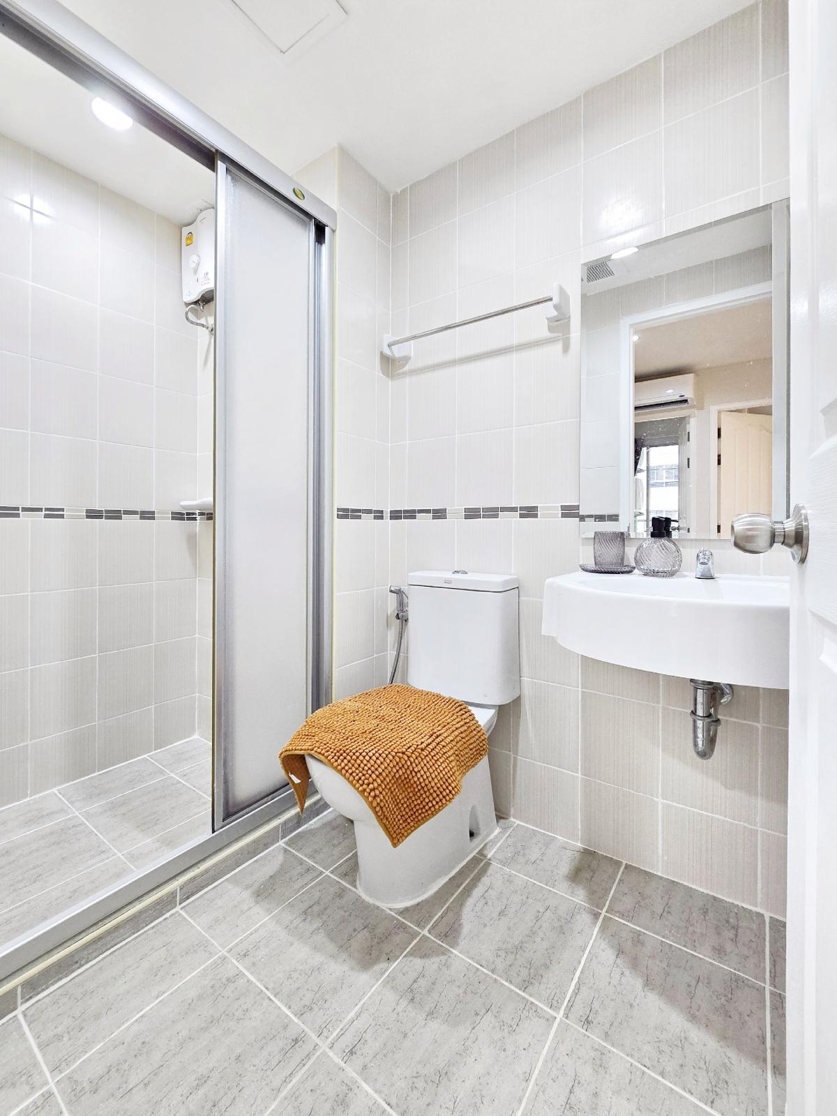 For SaleCondoNawamin, Ramindra : Here it is‼️A generous room with a studio included in the room to meet all needs. 𝐋𝐢𝐟𝐞 𝐬𝐭𝐲𝐥𝐞 🌳🌳𝐋𝐮𝐦𝐩𝐢𝐧𝐢 𝐂𝐨𝐧𝐝𝐨 𝐑𝐚𝐦𝐢𝐧𝐭𝐫𝐚 - 𝐋𝐚𝐤𝐬𝐢🌳🌳