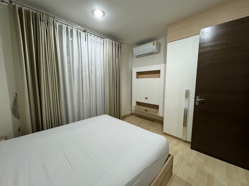 For SaleCondoRatchadapisek, Huaikwang, Suttisan : Sale Rhythm Ratchada 1Bedroom 1Bathroom 35sqm. 3.29 MB. High Floor Line : @thebrokerage