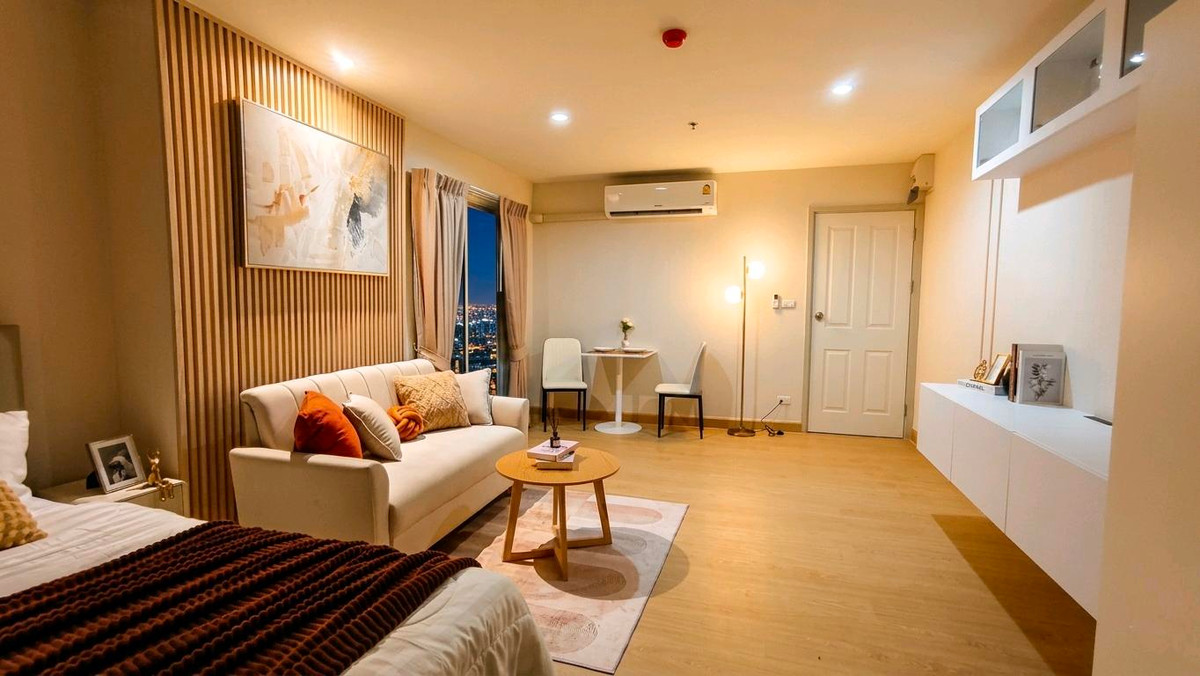 For SaleCondoBang Sue, Wong Sawang, Tao Pun : 📌Selling Regent Home Bang Son Phase 27, newly decorated room, ready to move in, suitable for buying to live in yourself or investing to rent out, very worthwhile.