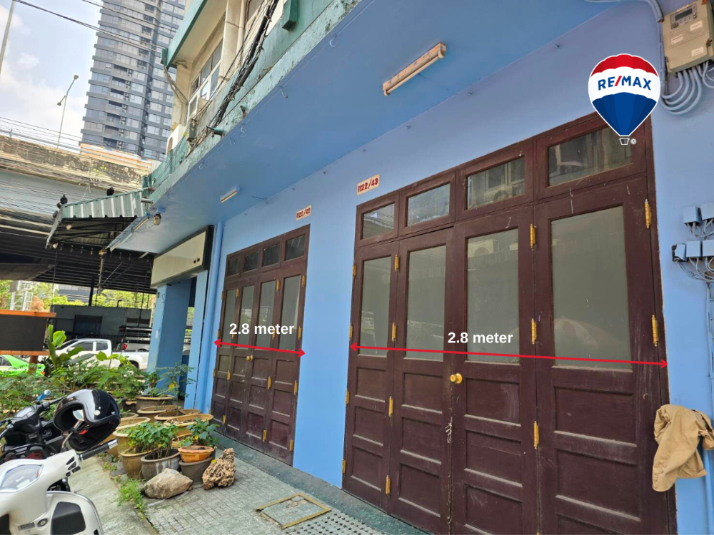 ให้เช่าอาคารพาณิชย์คลองเตย กล้วยน้ำไท : ทาวน์เฮ้าส์ 3 คูหาให้เช่าย่านพระราม 4, กรุงเทพมหานคร