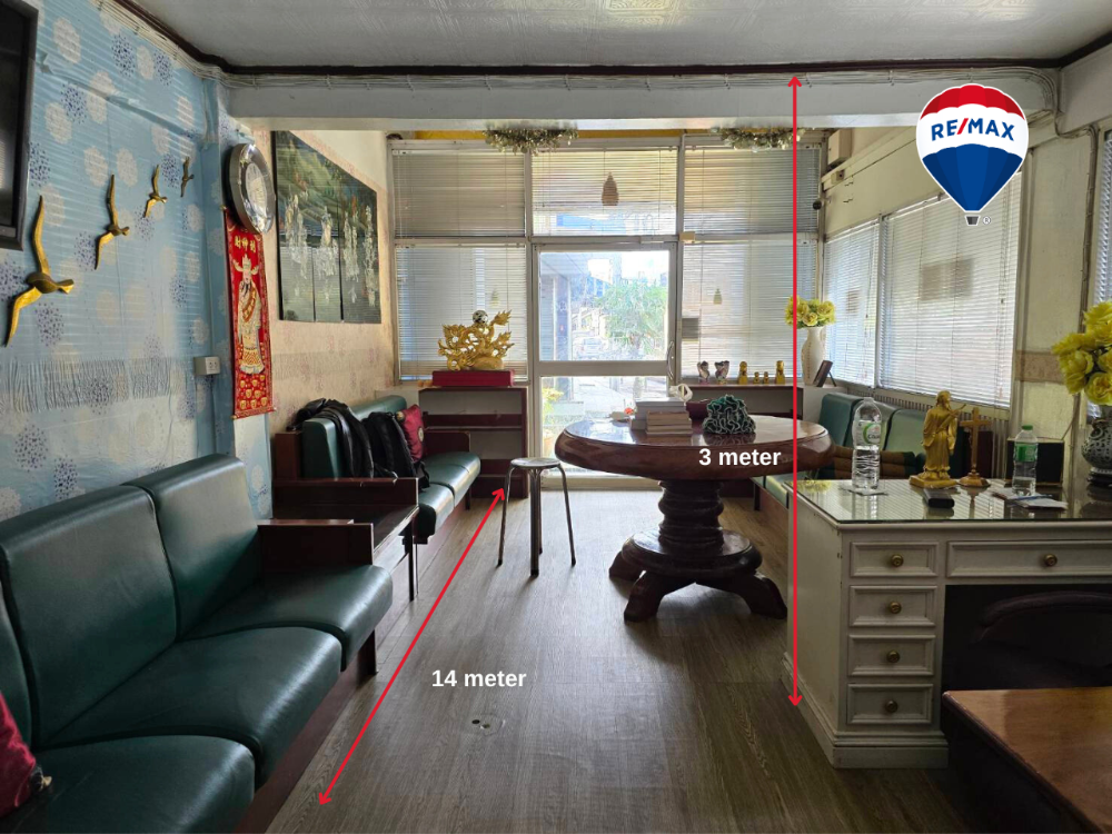 ให้เช่าอาคารพาณิชย์คลองเตย กล้วยน้ำไท : ทาวน์เฮ้าส์ 3 คูหาให้เช่าย่านพระราม 4, กรุงเทพมหานคร