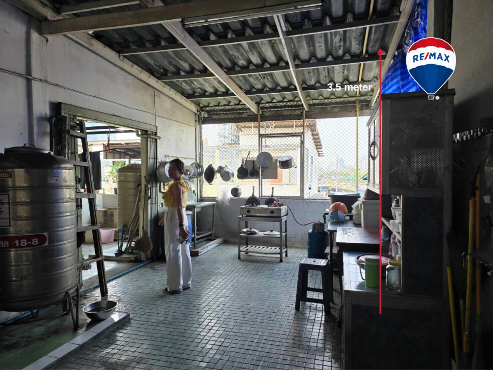 ให้เช่าอาคารพาณิชย์คลองเตย กล้วยน้ำไท : ทาวน์เฮ้าส์ 3 คูหาให้เช่าย่านพระราม 4, กรุงเทพมหานคร