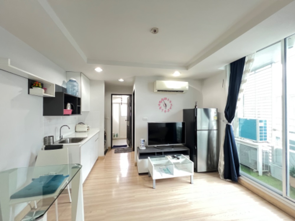 For RentCondoRatchadapisek, Huaikwang, Suttisan : 🏢 Condo for rent: The Kris 5, Soi Ratchada 17, size 37 sq m., ready to move in.